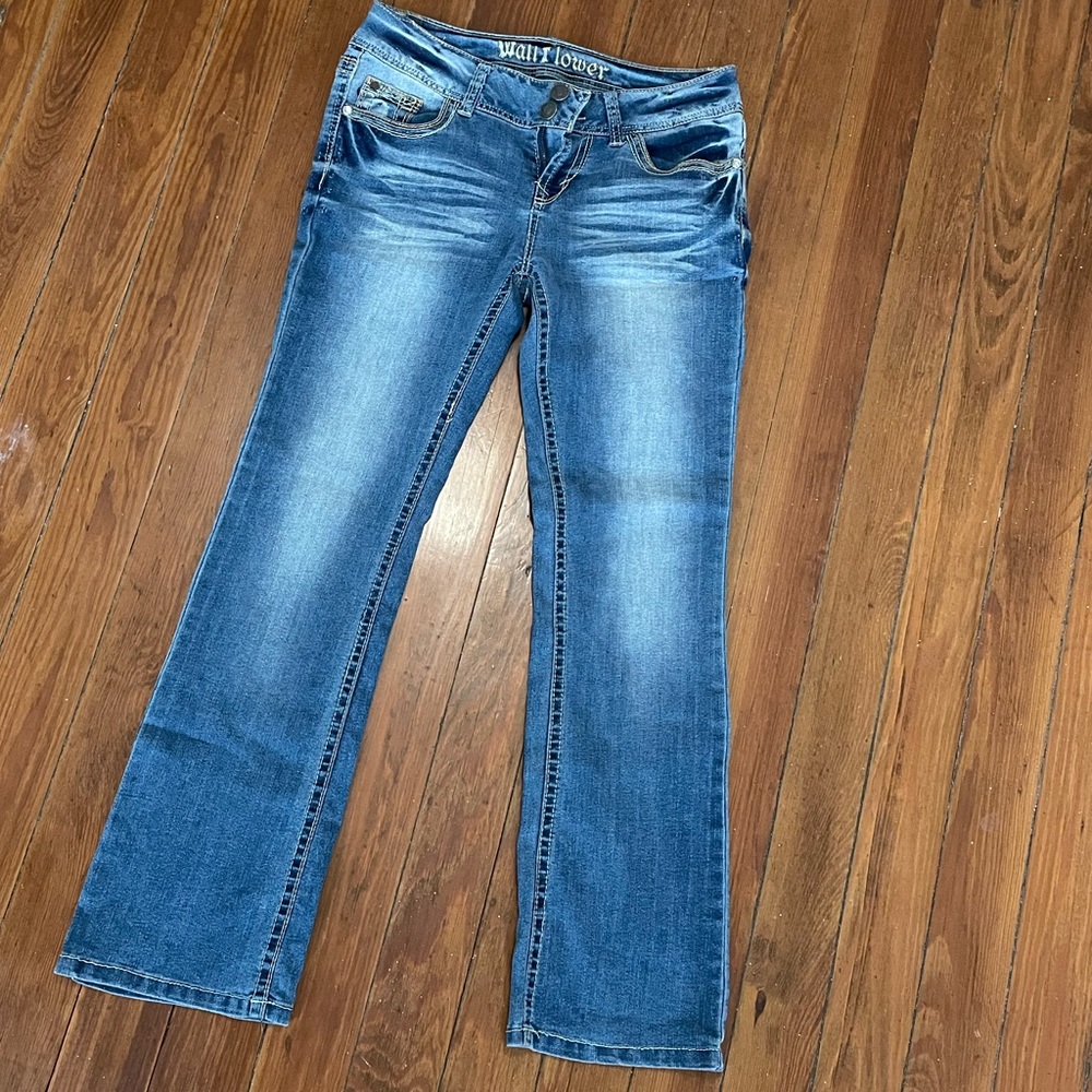 Size 11 Wall Flower Jeans, 31” inseam